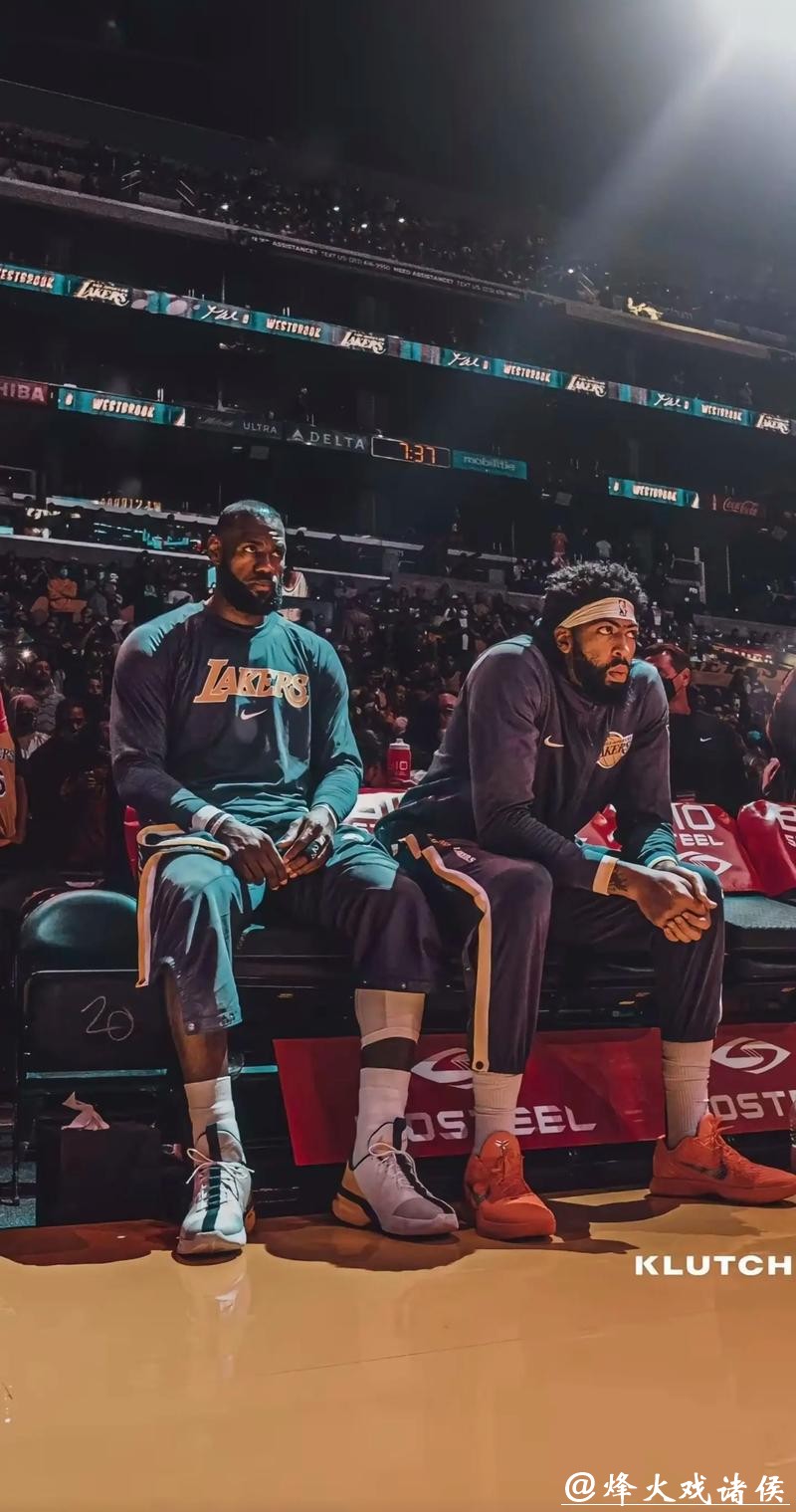 浓眉复出31+9詹姆斯21+12+13 湖人送76人5连败