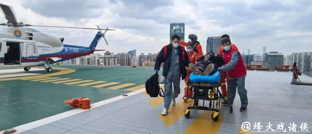从海上直达抢救室,上海出入境口岸“4+1”应急救助机制首次启用 从海上直达抢救室,上海出入境口岸“4+1”应急救助机制首次启用